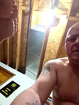 Show de horny4you1 na webcam