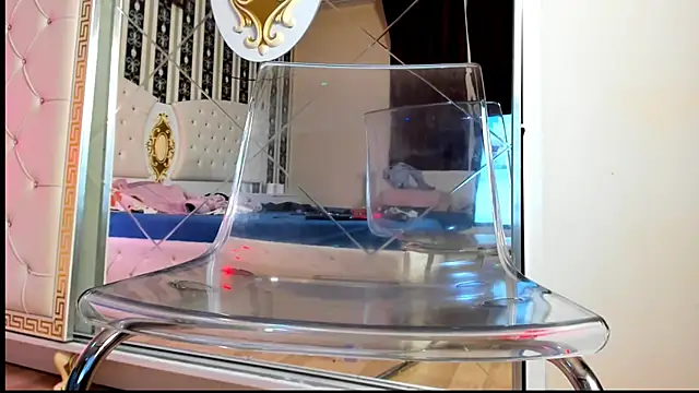 Aidasina: απευθείας συνομιλία ΧΧΧ