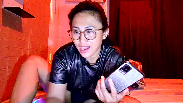 Ugly-Filipina – Naživo XXX chat