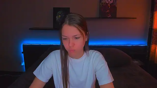 AlexaBarkley Adlı Modelin Canlı XXX Sohbeti