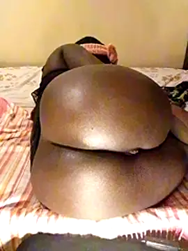 แชท XXX สดของ Misskhalifa_