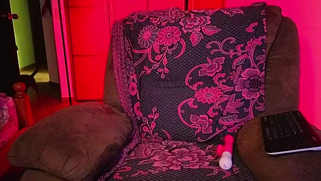 NEXT_DOOR_GIRL_ élő XXX-chatje