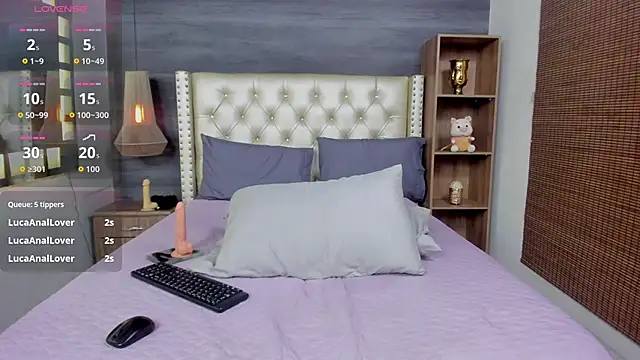 Charlothe_01 – Live XXX-chat