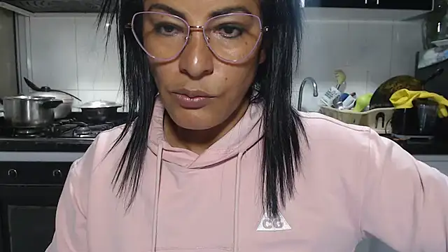 kateleyagrey Chat XXX live