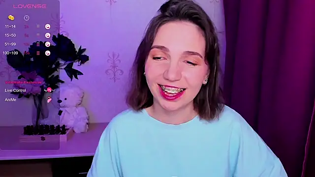 Chat XXX Live KindHazelHere_