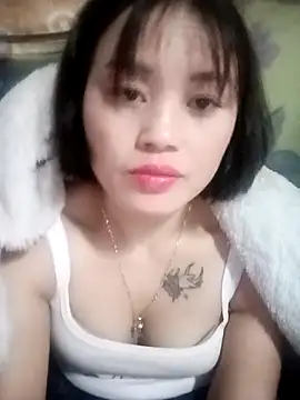 luna-rosax élő XXX-chatje