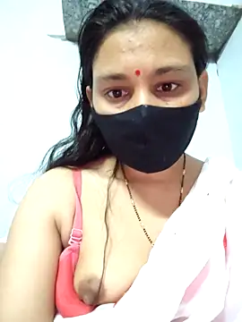 Saishaa: онлайн-секс-чат