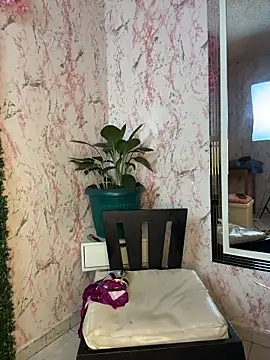 Katti_Barrera: онлайн-секс-чат