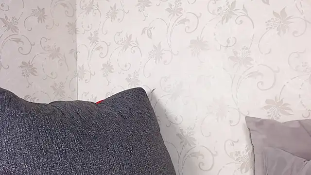 sofiaa_here Adlı Modelin Canlı XXX Sohbeti