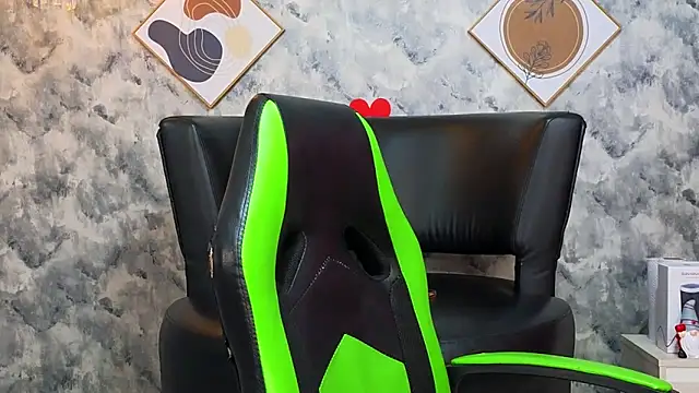 Czat XXX na żywo – Apolo_rousse1