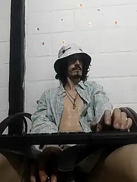 sk8-boyn Live XXX chat