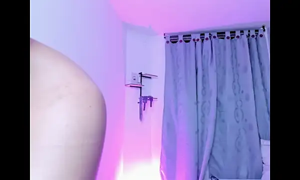 Show Webcam de RaiderandRoxie1