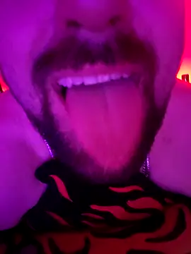 Show modela ApexPuppy na web-kameri