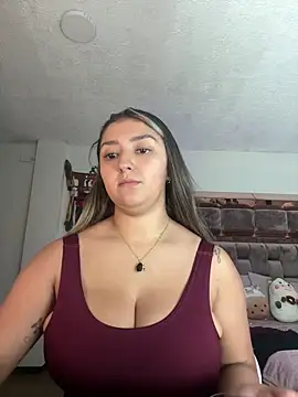 Melannyy_'s Live XXX Chat