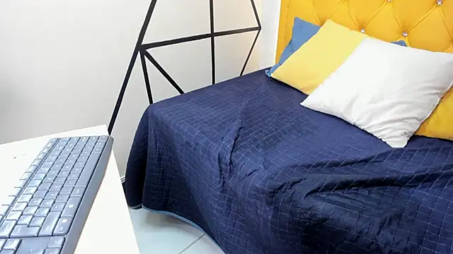 Chatroom XXX en direct de Tiara_Latina