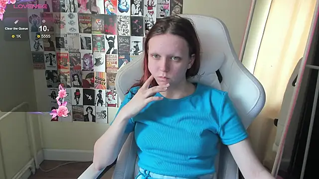 NikolFlostt élő XXX-chatje