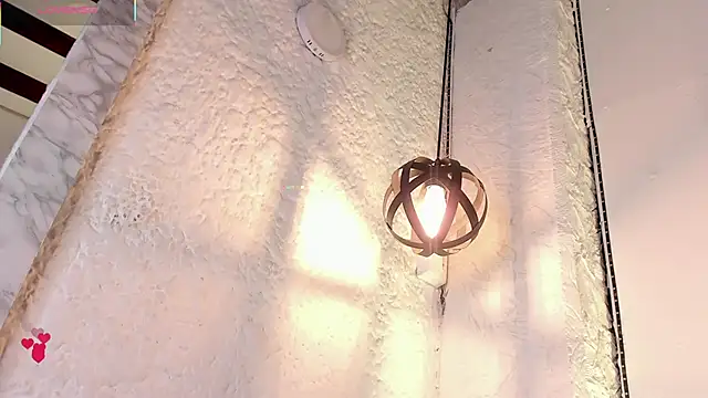 Chat +18 de Alizon_1 ao vivo