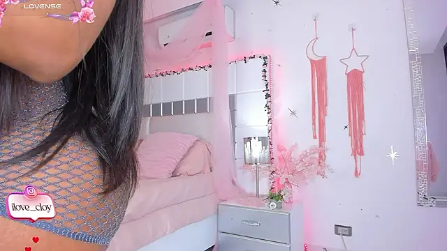 saridethot's Live XXX Chat