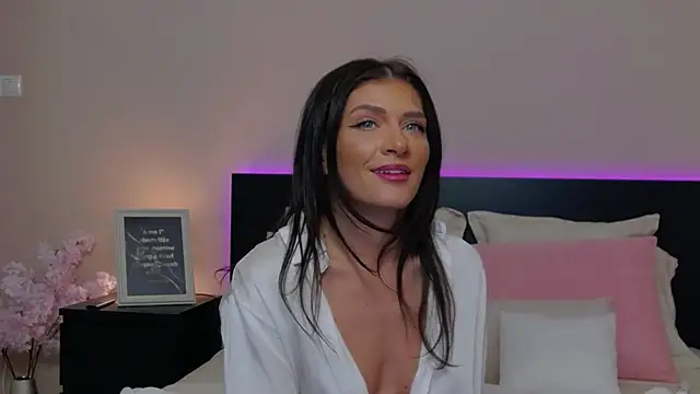 Chatroom XXX en direct de AyanaJoy