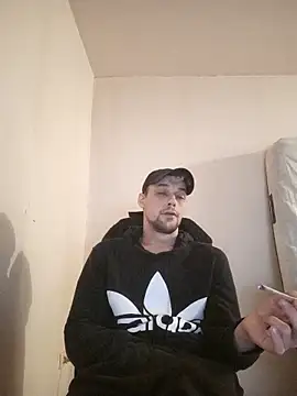 Chat XXX en directo de Keke31e