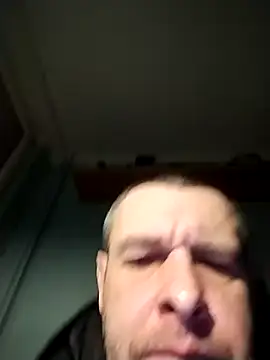 Chat XXX en directo de Andrzej-M