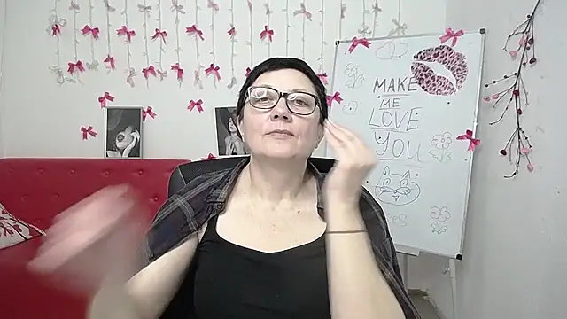 Czat XXX na żywo – EmilyL0ve