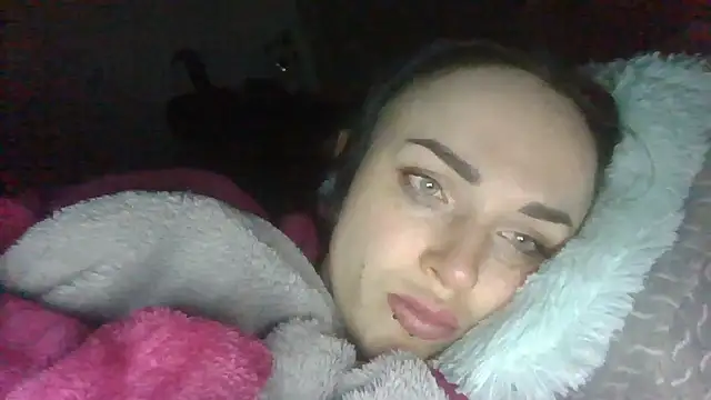 Trinsy_Love élő XXX-chatje