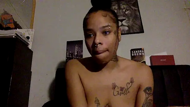 Pertunjukan Kamera Web CutieFrmthehood