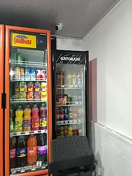 Violet_rousse7 Show in webcam