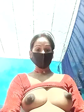 Nandani-758 webkamerás műsora