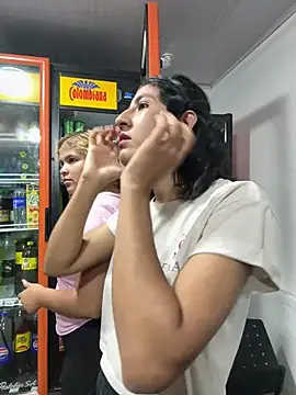 Violet_rousse7: διαδικτυακό σόου στην κάμερα