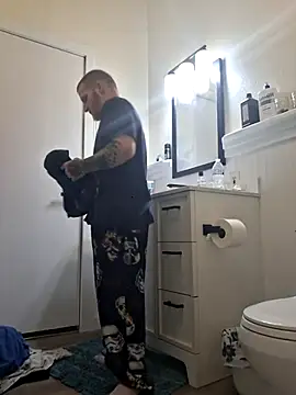 Pokazy przed kamerką – GINGERHEADMAN