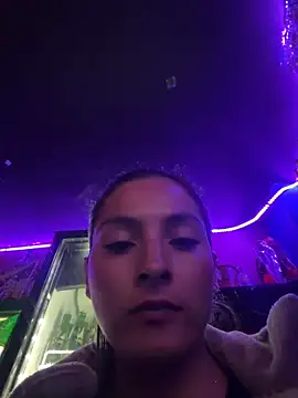 Cami_Leon2's Webcam Show