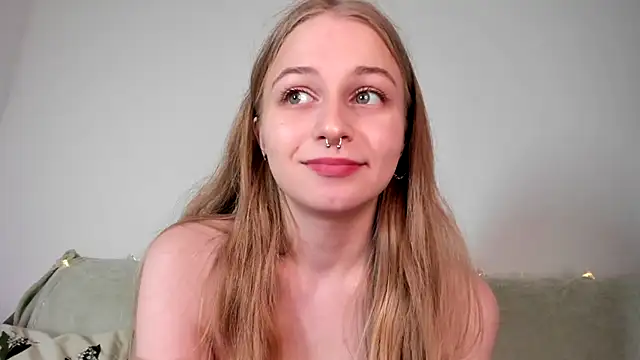 MiaMews Live XXX-chat