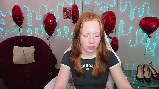 Chatroom XXX en direct de Katrys