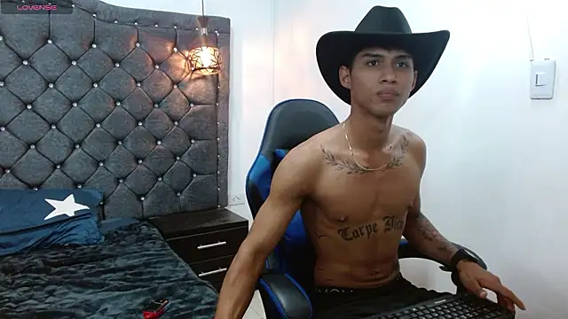 Вебкам-шоу luka_big18