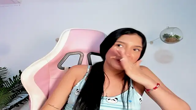 violet_77711のライブXXXチャット