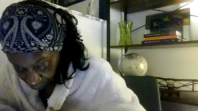 Chat XXX en directo de Ebony-SultryX