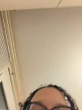 Chat +18 de BaddieMelanie ao vivo