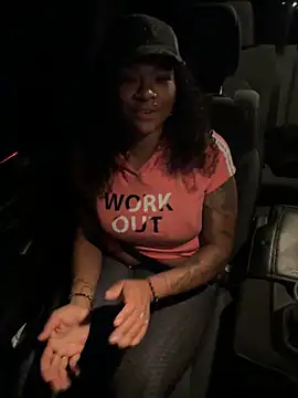 HaloRodeoLover2 即時 XXX 聊天