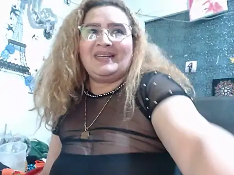 Perla1981-- Live XXX-chat