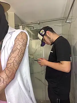 TheBatMansionのウェブカメラショー