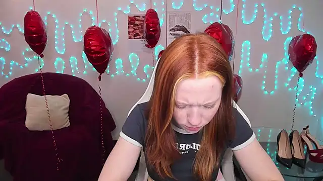 Katrys Adlı Modelin Canlı XXX Sohbeti