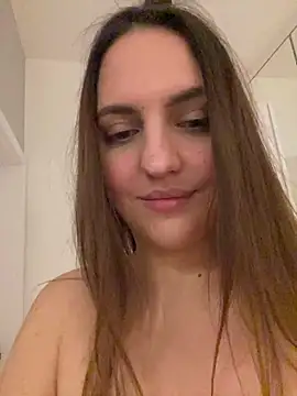 AliceDesmee Show Webcam