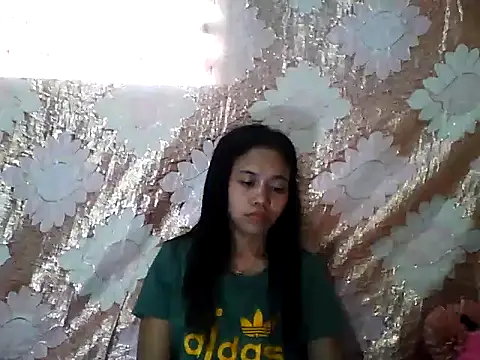 XXX chat uživo modela PinaySkinnyGirl