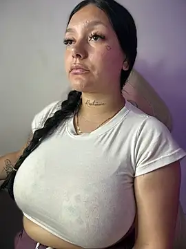 Chat +18 de Miia__Taylor ao vivo