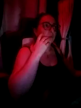 Chat +18 de Milfa_nimfomana ao vivo