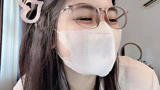 _Lynh_ – Naživo XXX chat