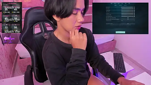 Eriol_'s Live XXX Chat