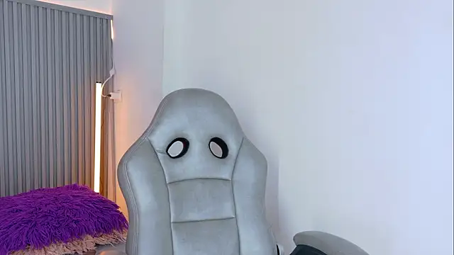 Chat XXX ao vivo de Celeste_Presstigge